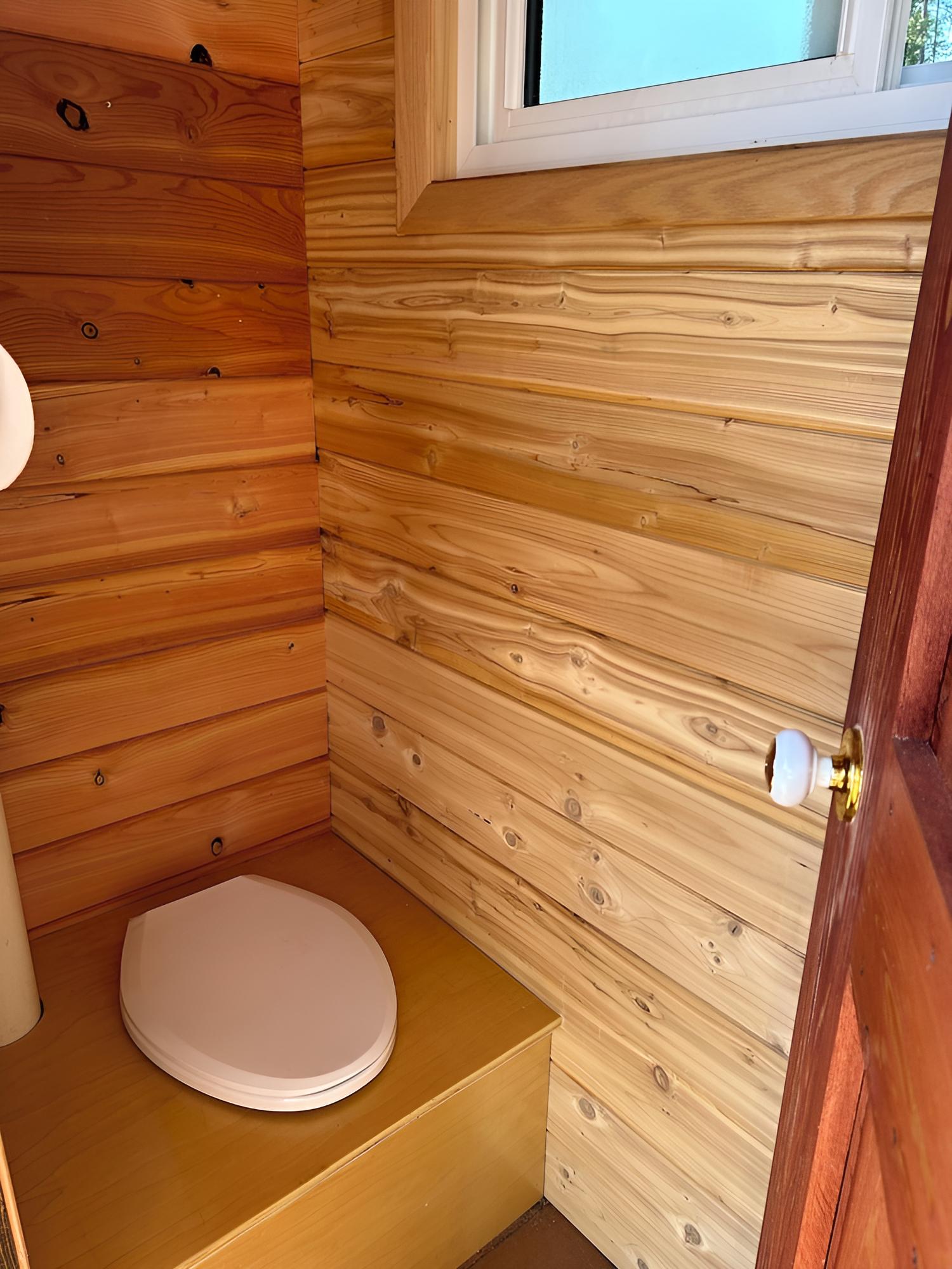 Valemount Mountain Bunkie