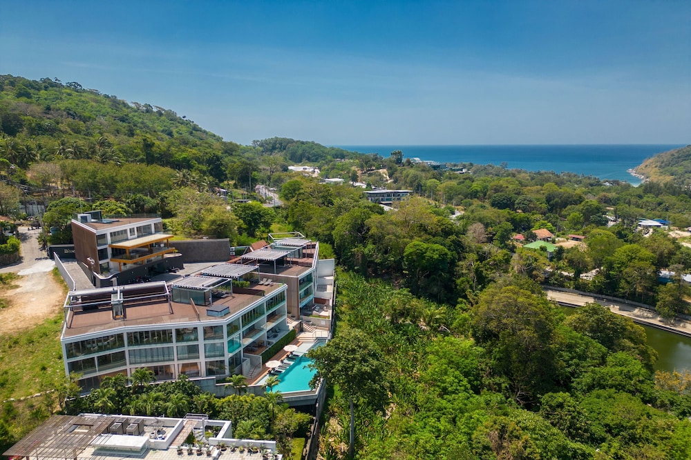 Luxury 2BR Apartment in Bluepoint 82