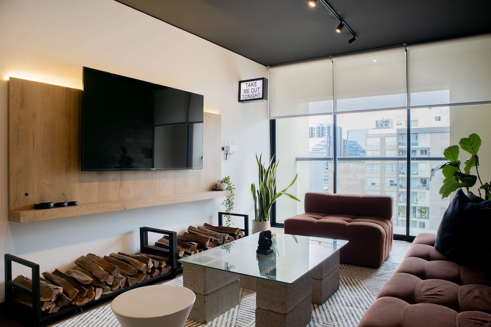 w Cozy 1BR w Balcony Near Kennedy Park