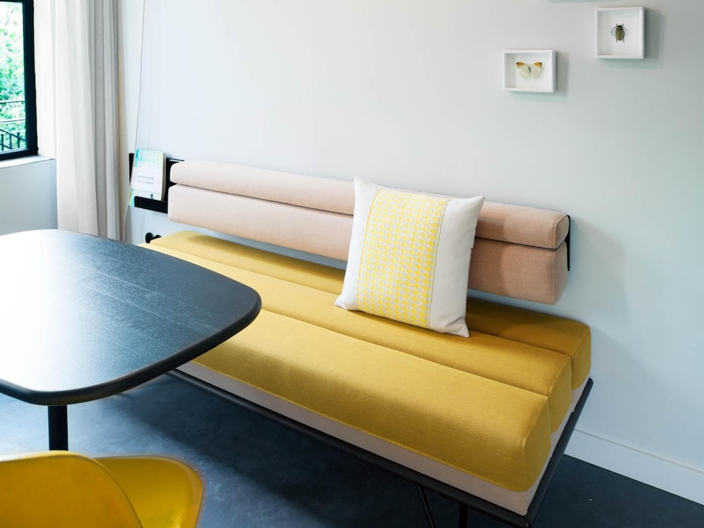 Stout & Co. en Amsterdam — hotel room