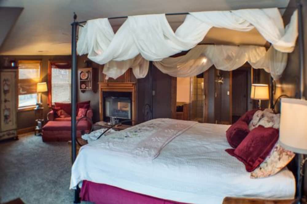 Lawrence Vacations - Circle S Ranch - Property Image 79