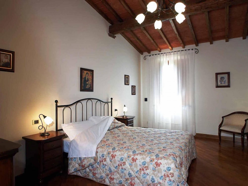 Country House in Chianti With Pool ID 32 view 4