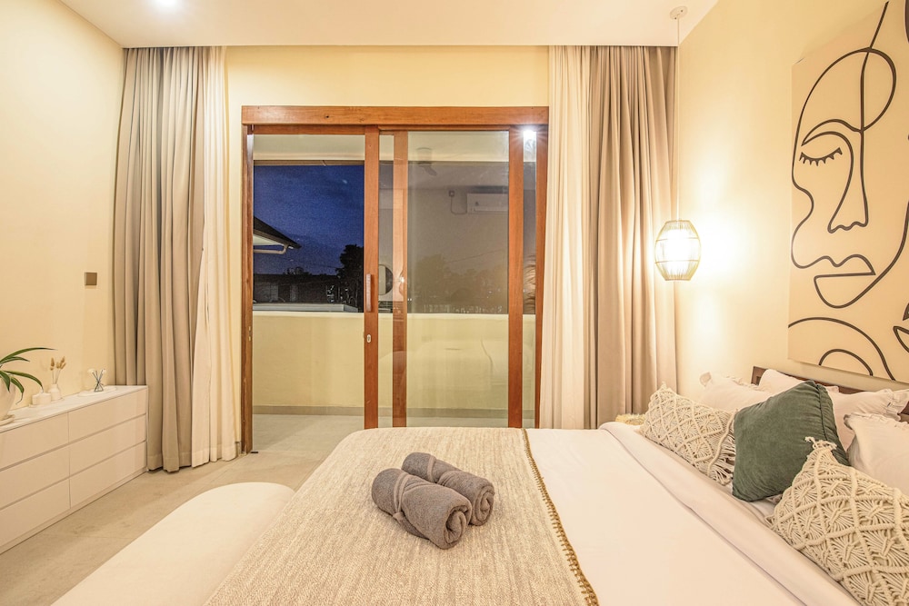 Luxury 4BR Villa With Private Pool in Canggu