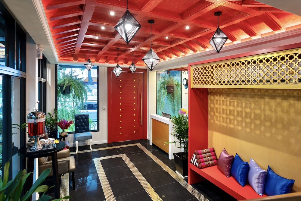 Red Door Heritage Hotel