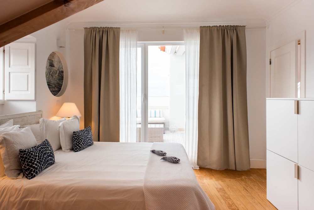 Ocean View Penthouse - Central Ericeira