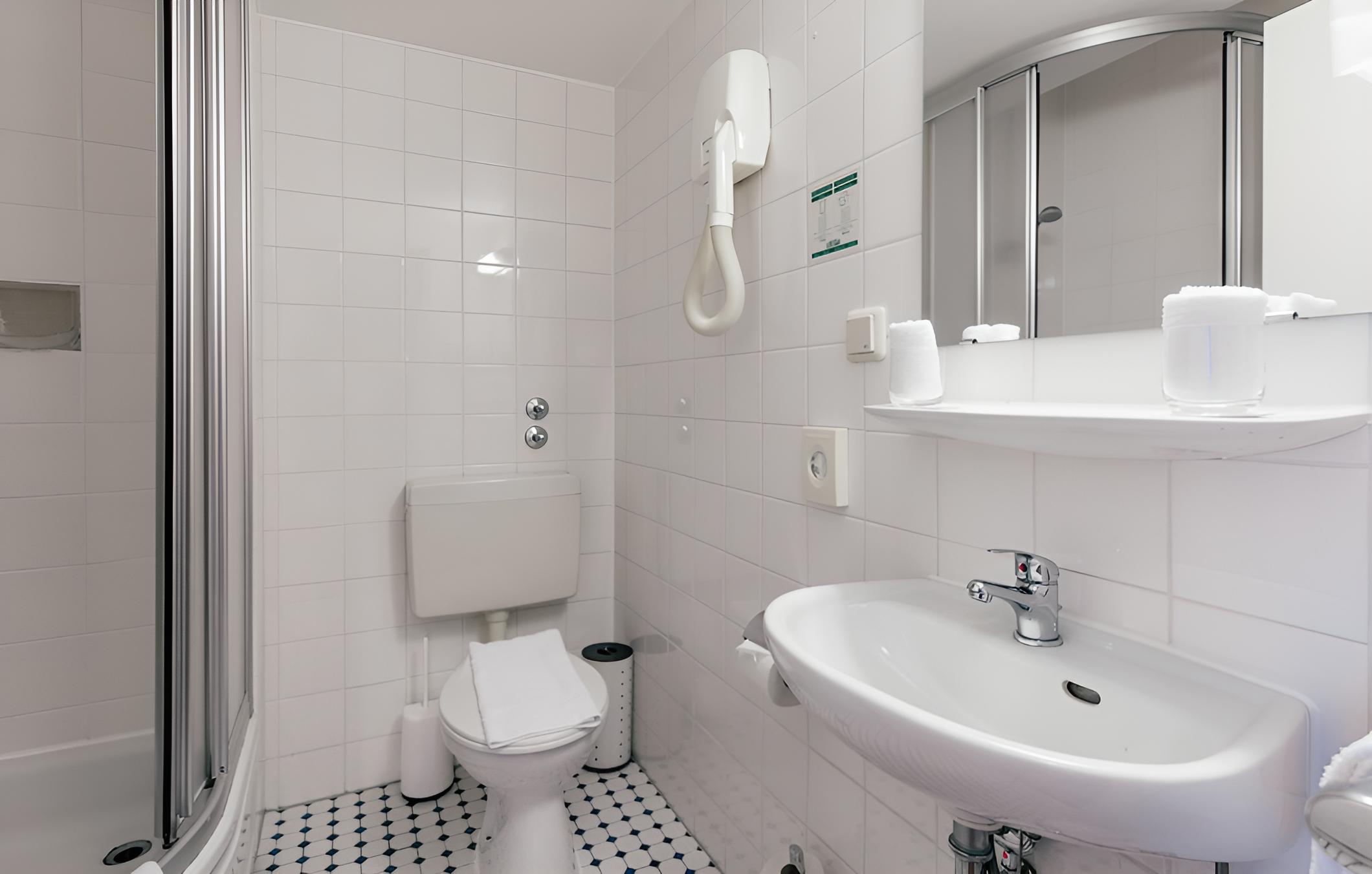 Hotel Excelsior - Property Image 10