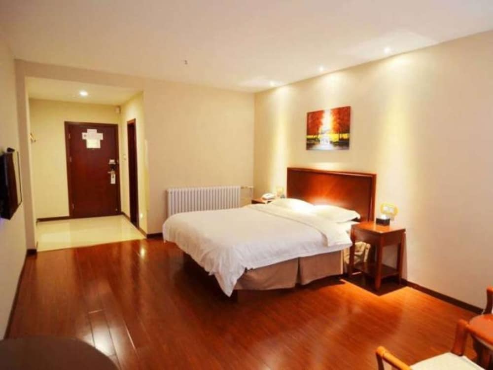 GreenTree Inn WeiHai RongCheng Bus Station BORDER TRADE CITY Express Hotel