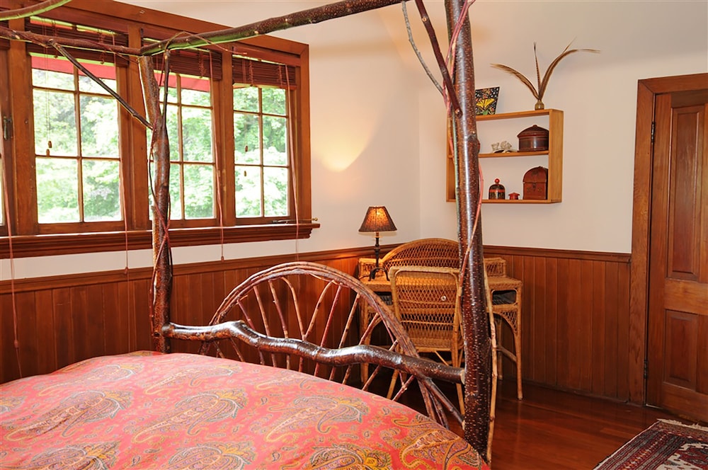 Wedgwood Manor and Glamping Retreat