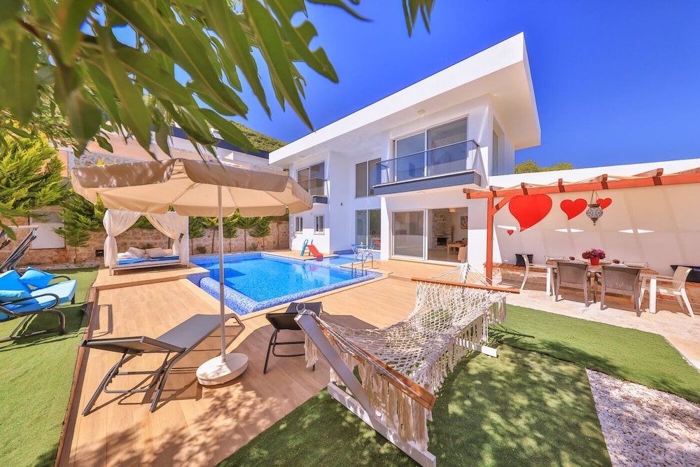 Nergiz Villas