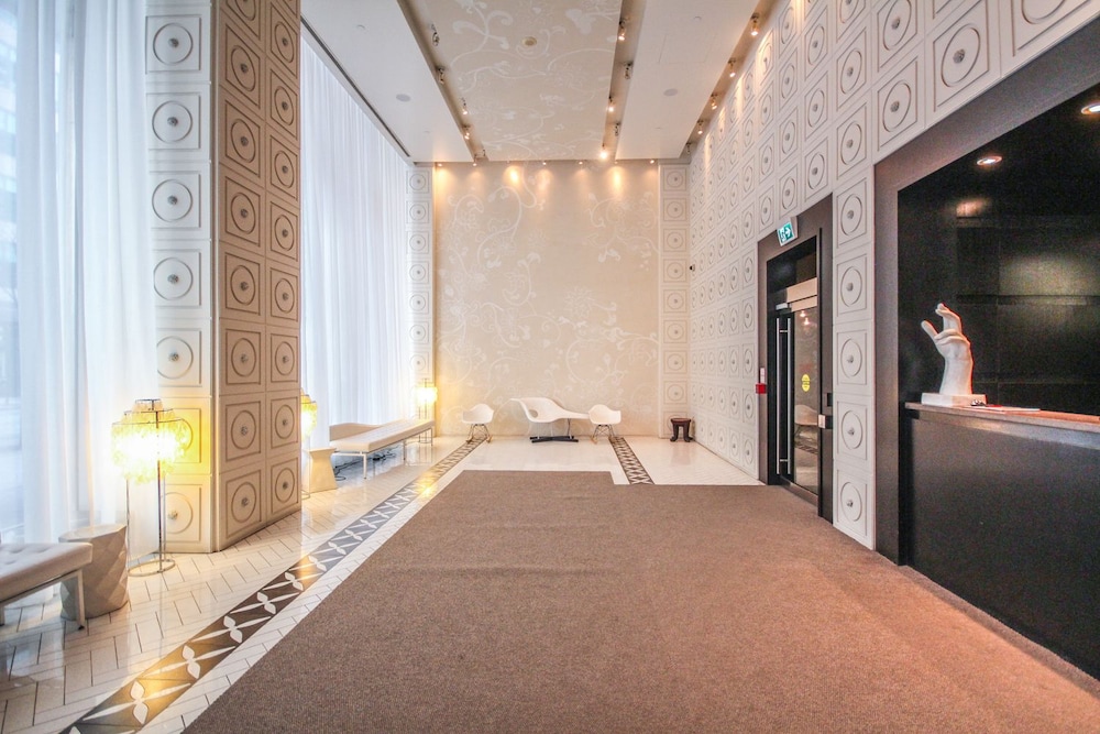 Sarkar Suites - Blue Jays Way - Image 2