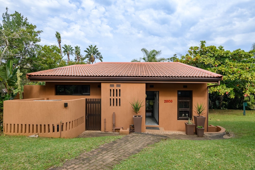 San Lameer Villa Rentals 2908