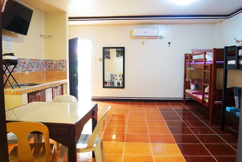 B&J Guesthouse and Functions Inc