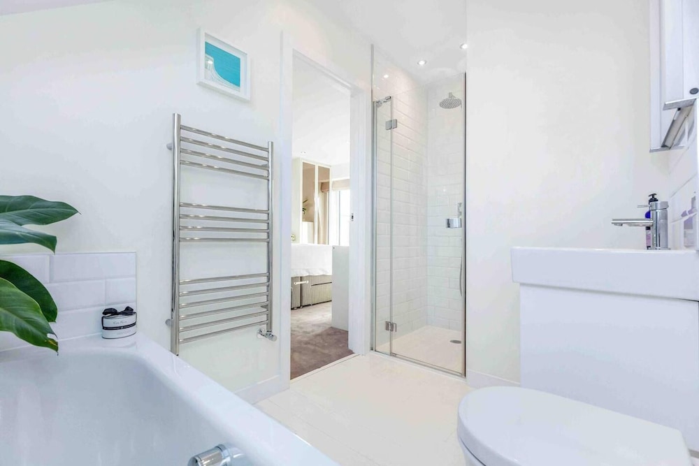 Luxury 3-bed Apartment in Central London