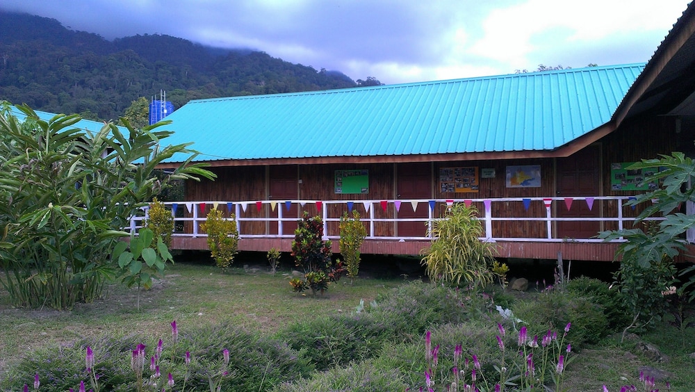 Kinabalu Poring Vacation Lodge - Hostel