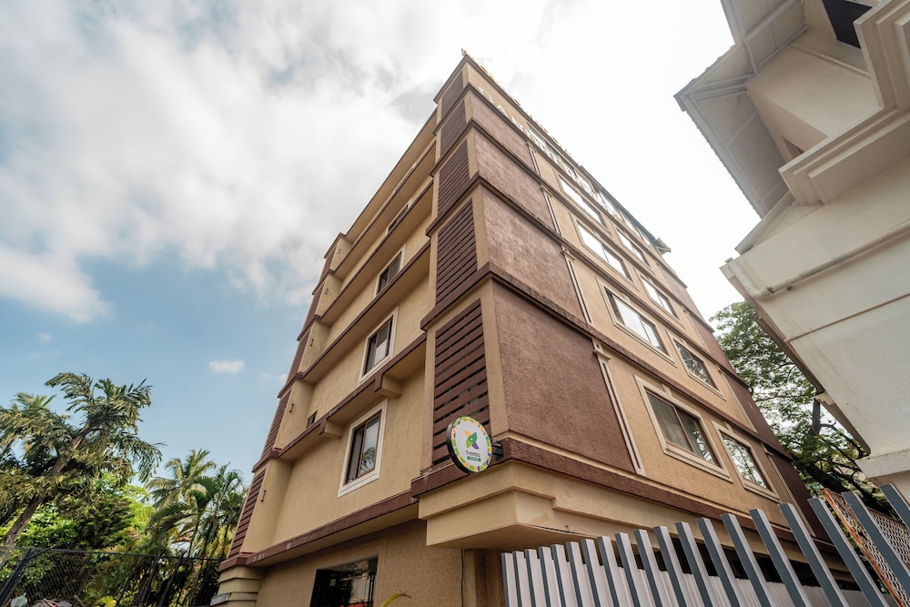 Treebo Premium Nova Candolim with Pool and spa