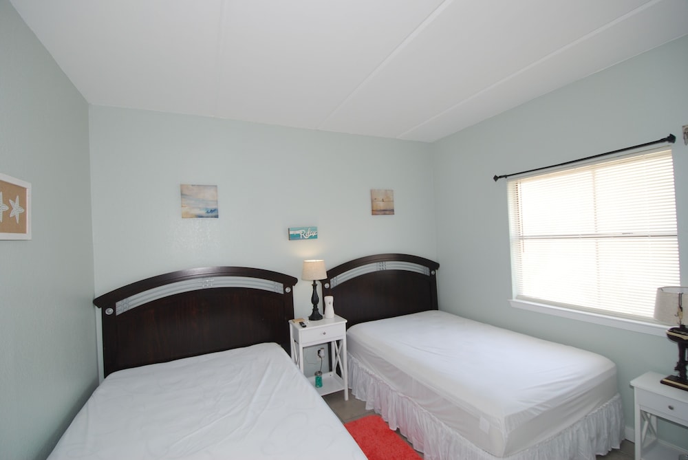 Trinity House Ii 1 Bedroom Condo by RedAwning view 5