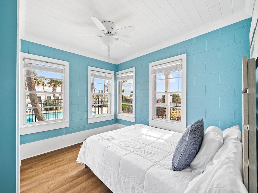 Private Paradise on Front Beach Rd by Resort Collection