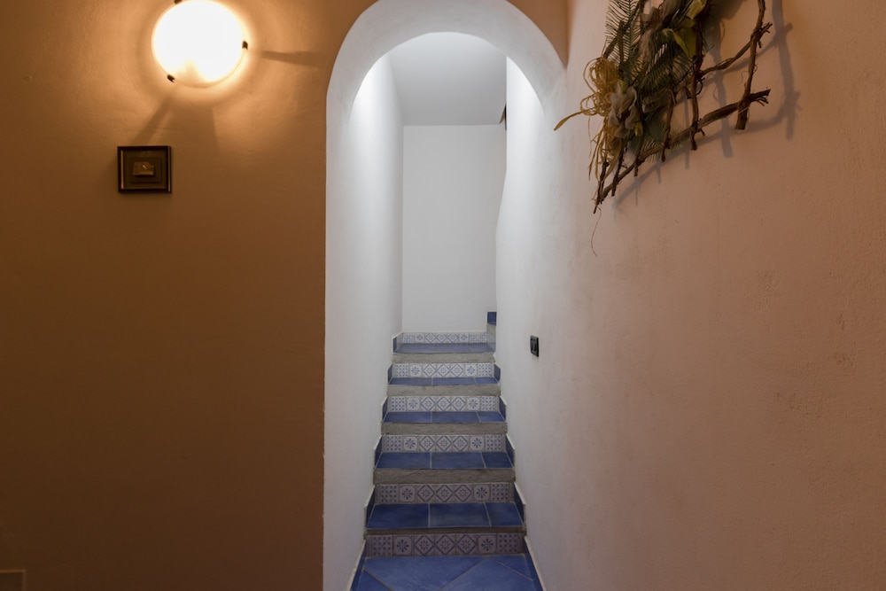 LE Magnolie in Castellammare del Golfo