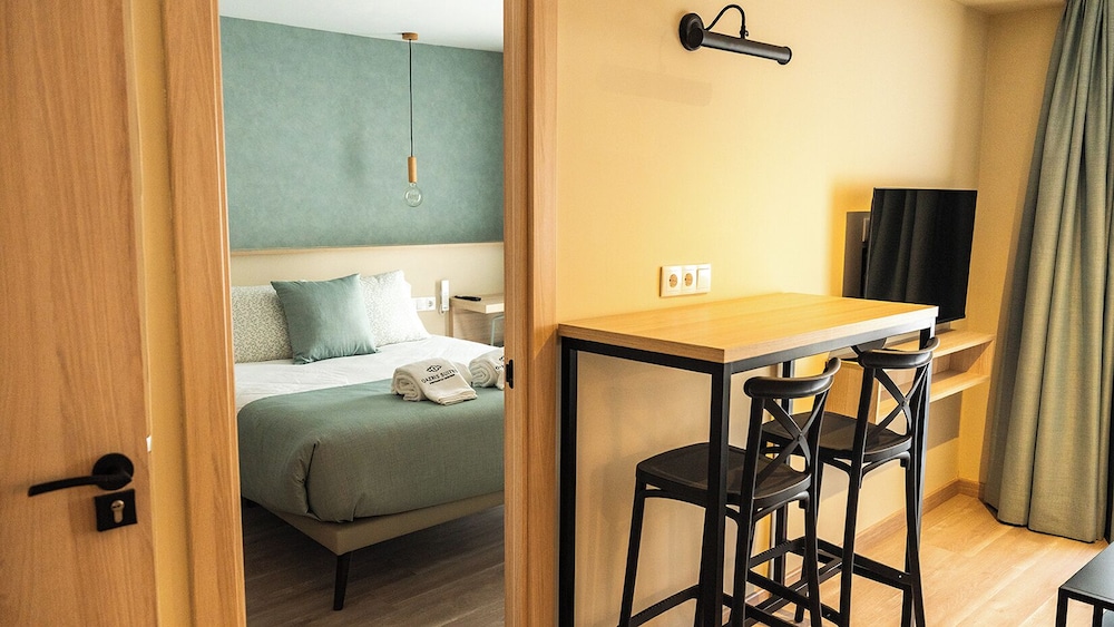 Qazris Suites