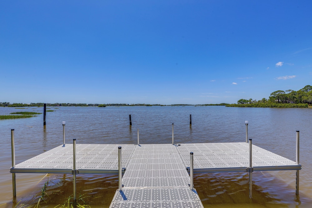 Waterfront Duplex w/ Dock & Views: Near Town!