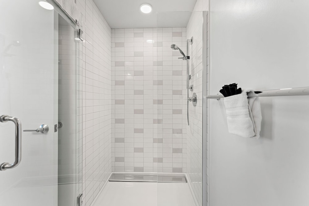 Furnished Apts near Harvard Stadium