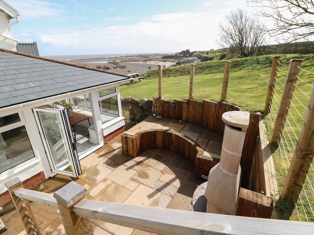 2 Salt Cottage