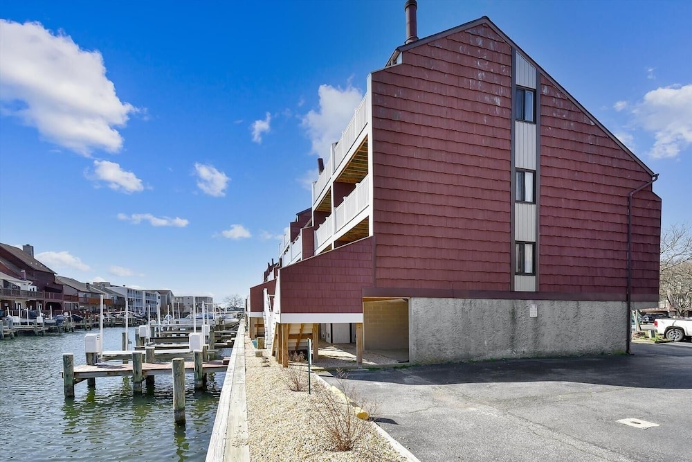 Harbour Bay 23