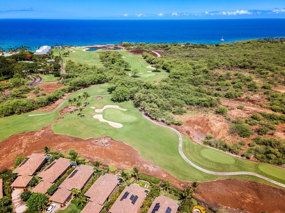 Private Beach Access Includes Concierge Outdoor Spacious Lanai!