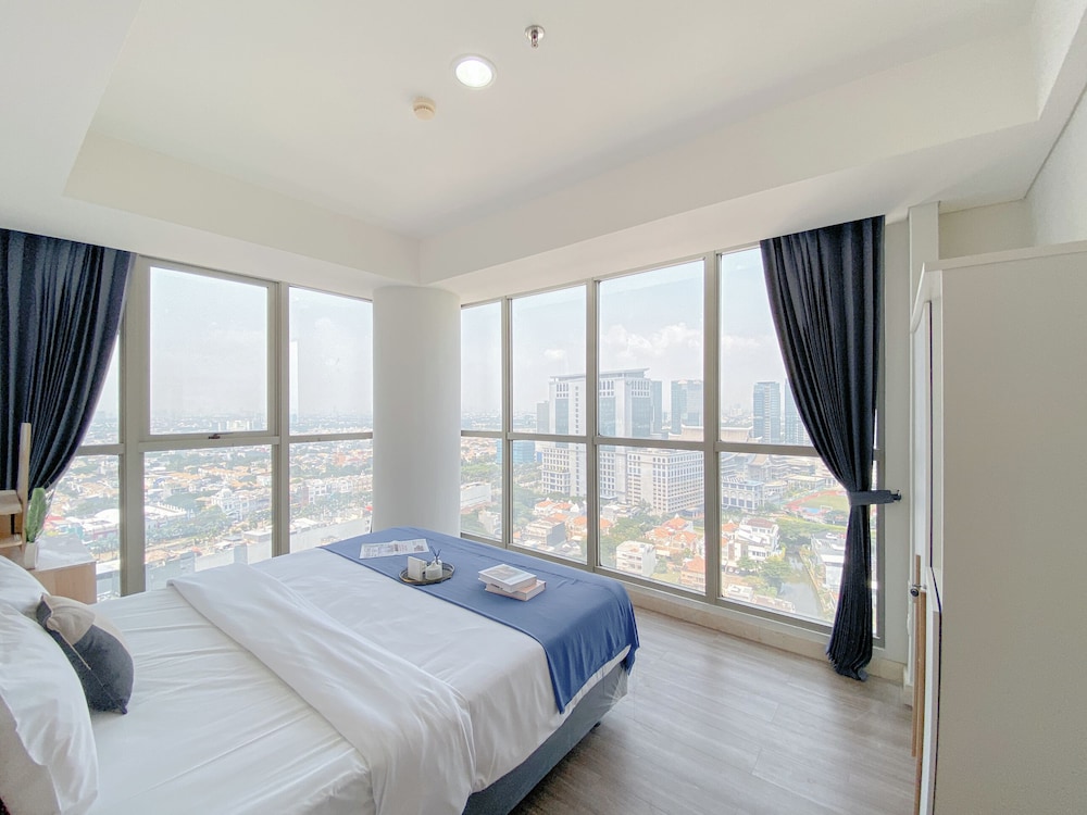 Fully Furnished and Elegant 2BR at Gold Coast Apartment PIK