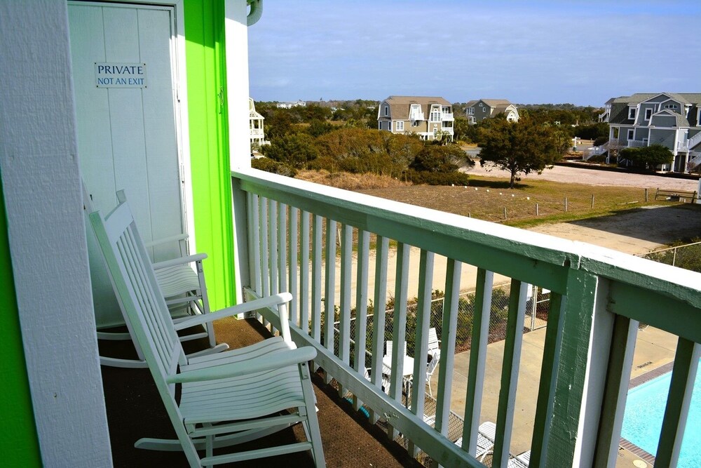 Beauty & The Beach-8B - 2 Br Home