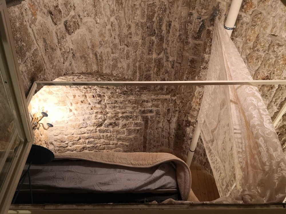 1 Bedroom Studio Double bed Batroun old Souk view 3