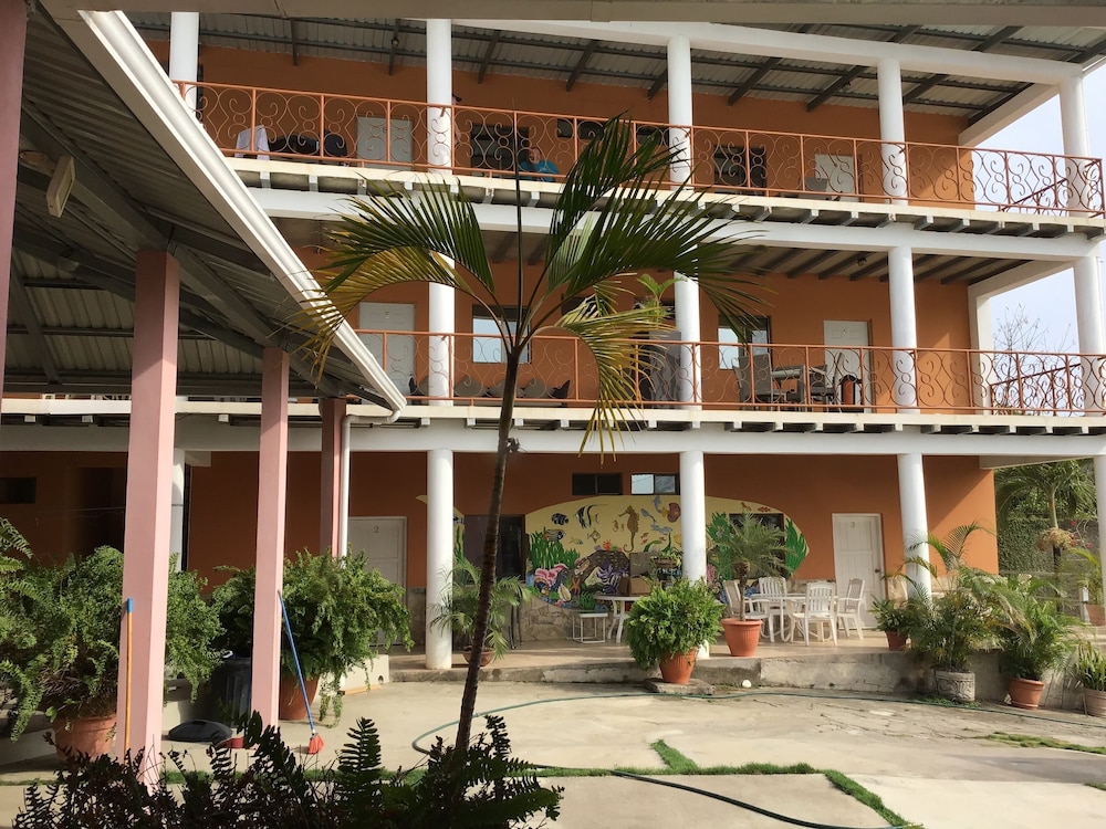 San Juan del Sur Vacations - Black Pearl Inn - Property Image 1