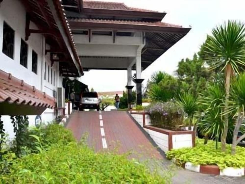 Bahari Inn Tegal