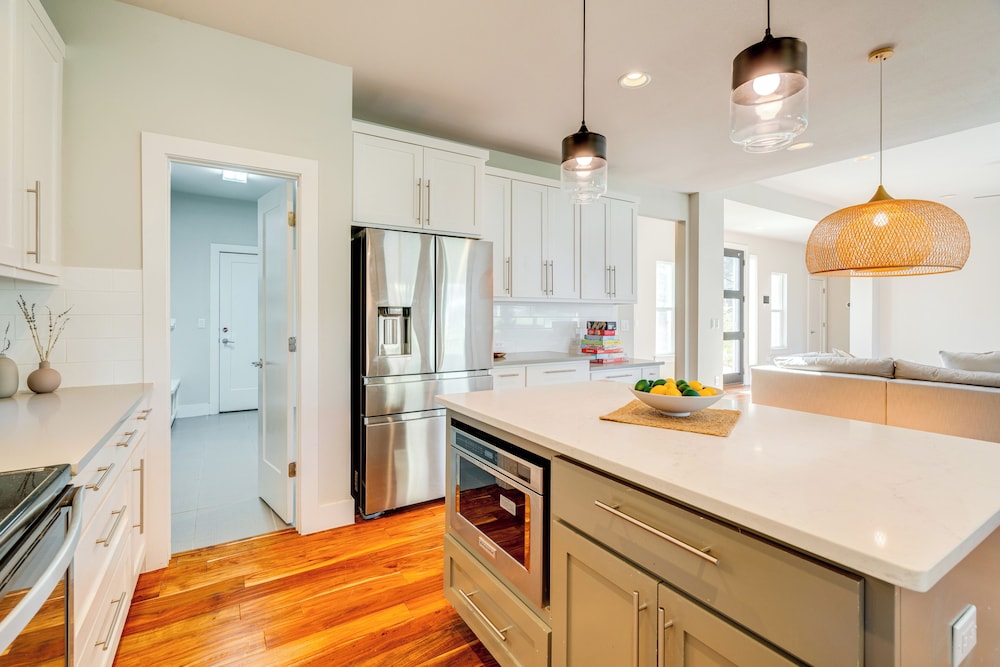 21 Mi to Dtwn: Spacious Home in Austin Suburbs!