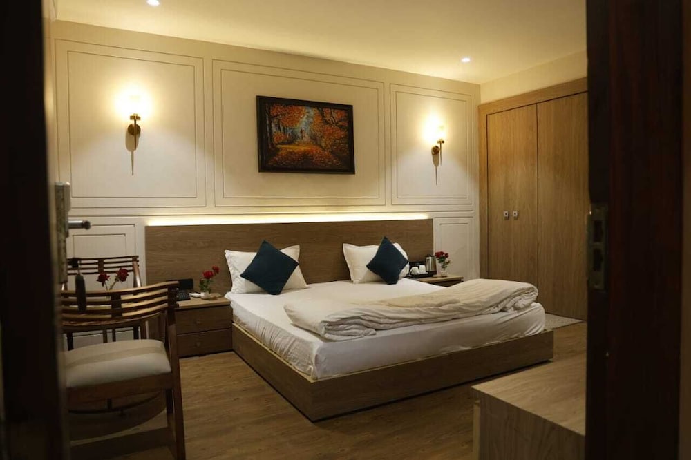 Siya Residency