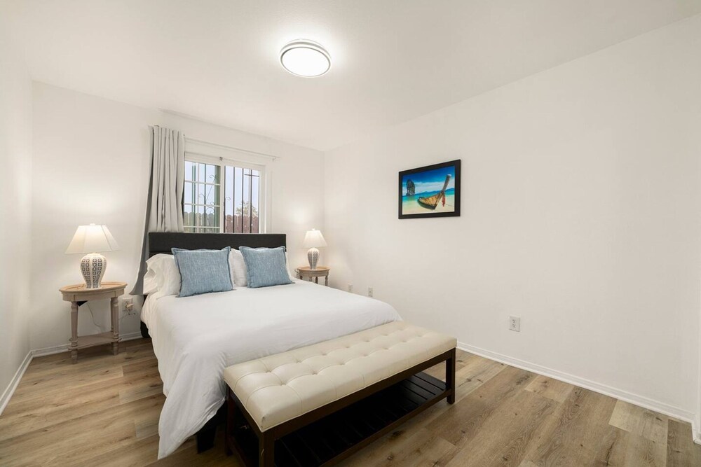 Lanzit Bnb - 35 Percent off June Low Fees