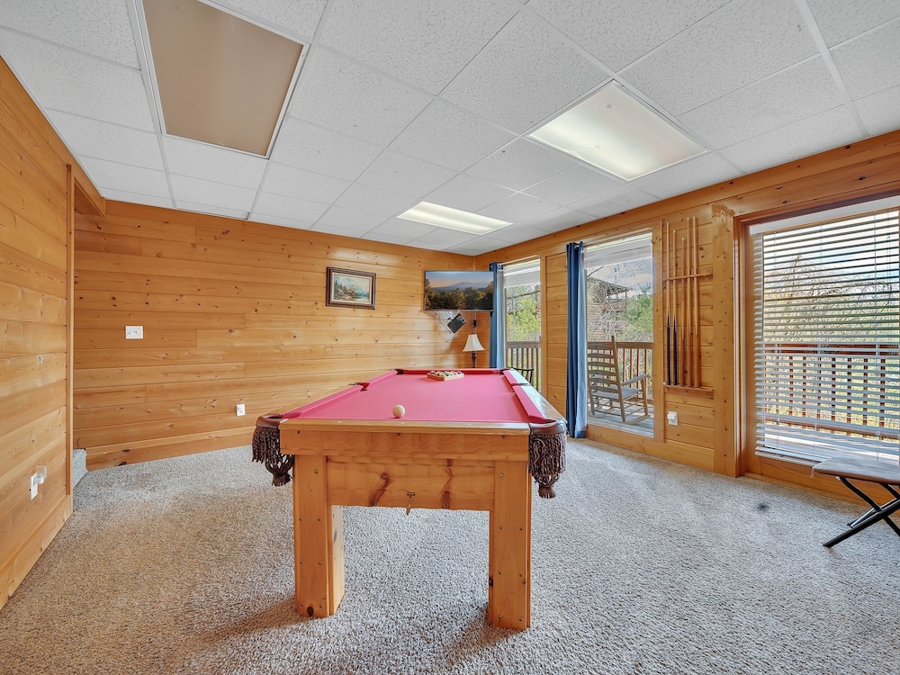 Ern860 - Cozy Bear Overlook 4 Bedroom Cabin