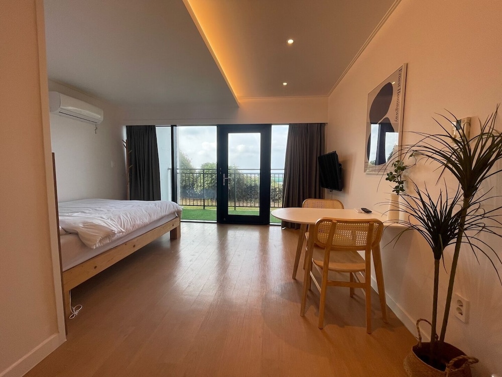 Yegerina Resort