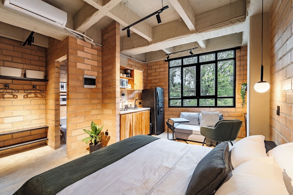 Otalu Suites