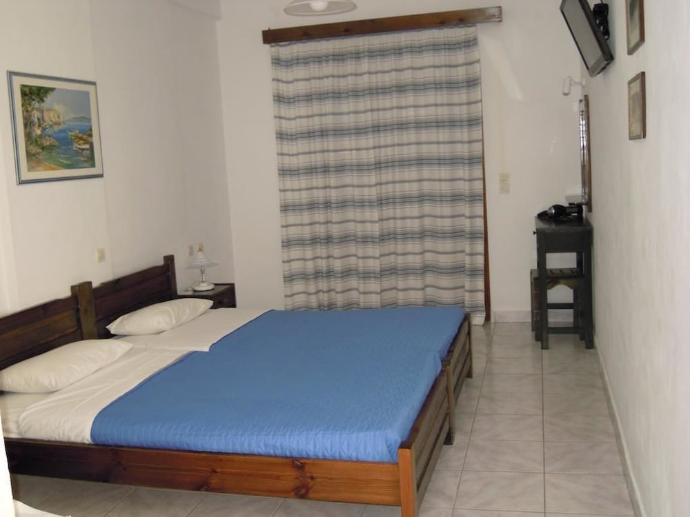 Dora Studios photo 2