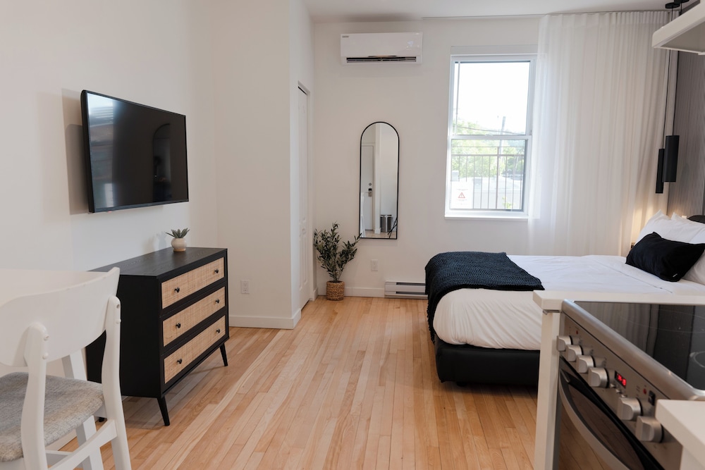 Unique Stays - 4114 St-Denis