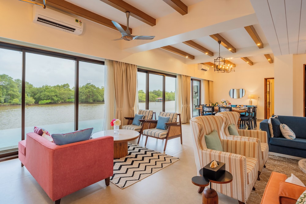 ELIVAAS VILLA FLEUVE