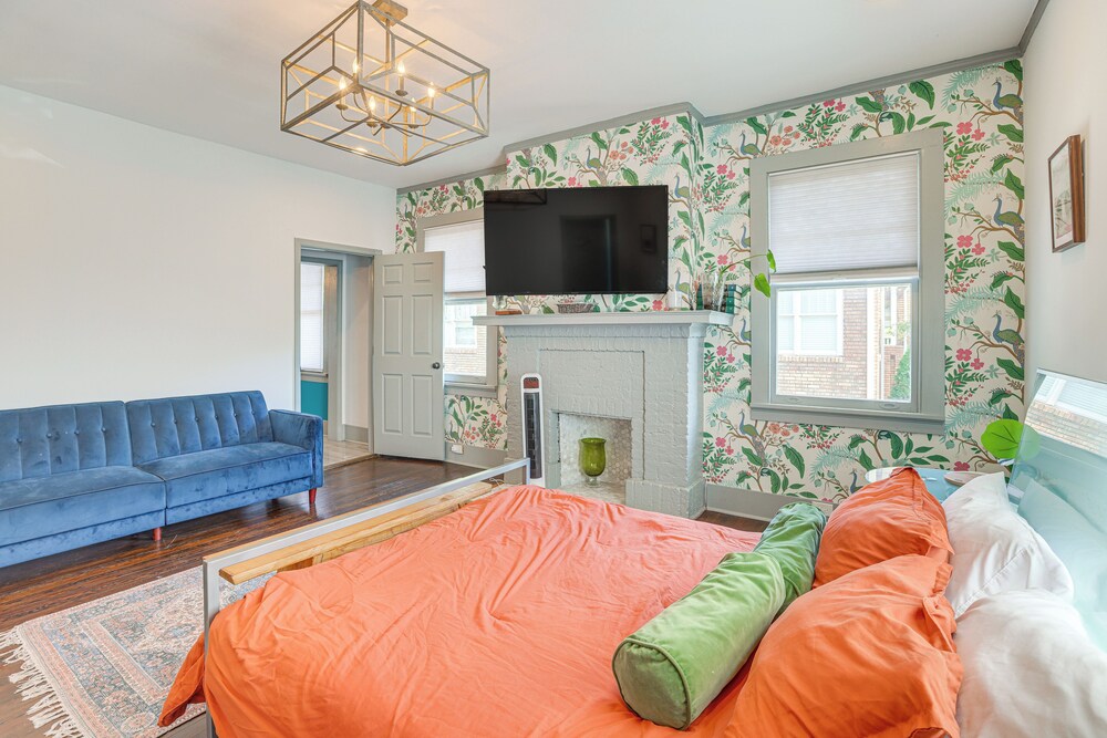 2 Mi to Dtwn: Stylish Urban Retreat in Birmingham