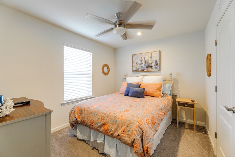 Shuttle to Bethany Beach: Stylish Home w/ Perks!