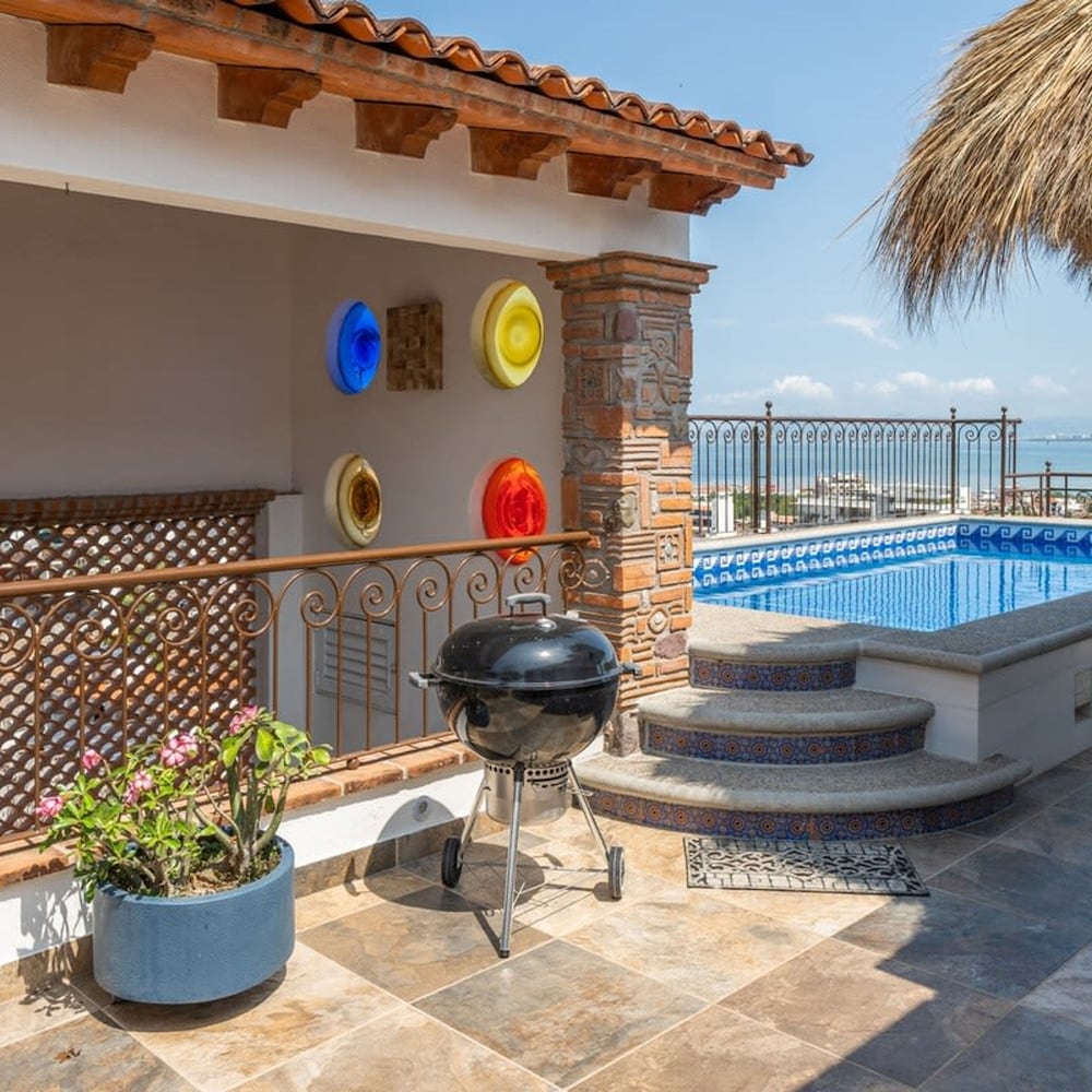 Romantic Zone Alta Vista 1 Bedroom 2 bed 2 Bath view 3