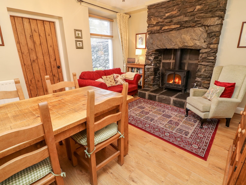 Nutkin Cottage