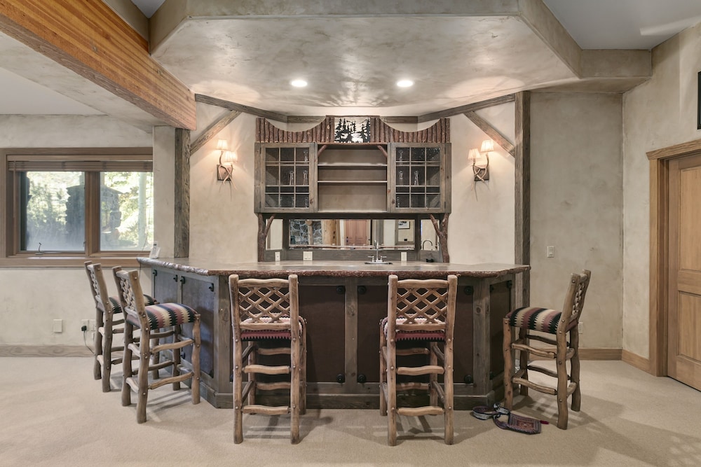 Thistle Drive Home at Deer Valley Resort - 4 Bedroom Home #3020 4 Condo