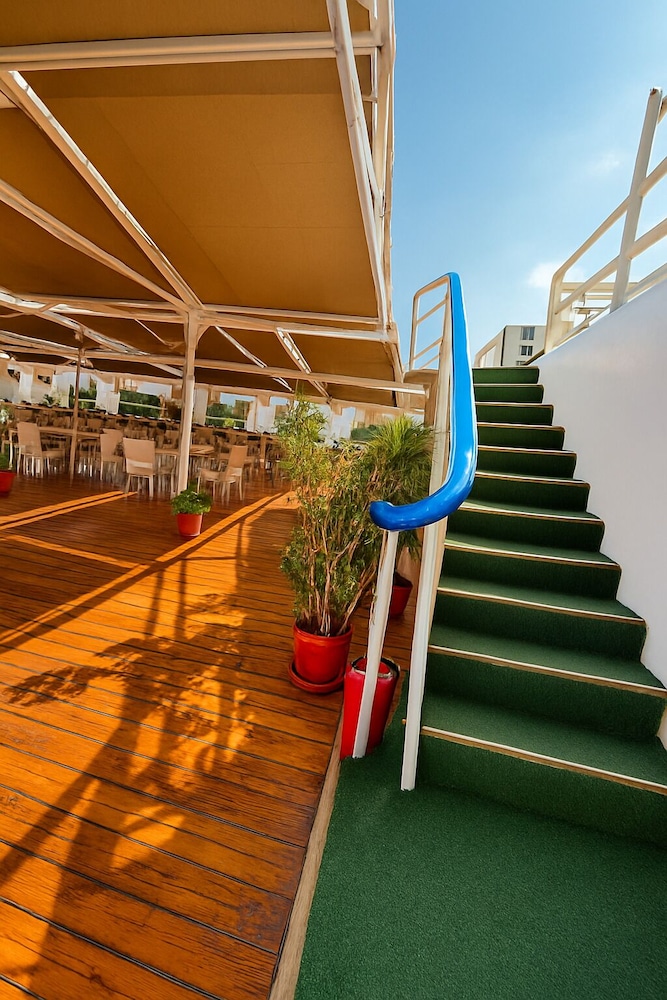 Nile Cruise Royal Adventure 2 every Wednesday from Aswan 3 nights and every Saturday from Luxor 4 nights.