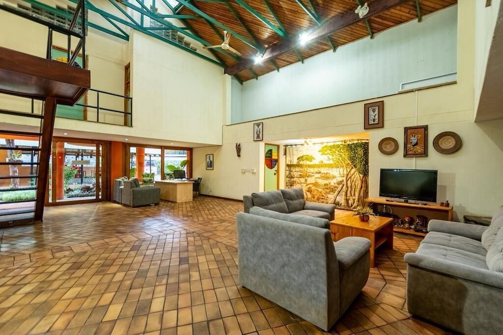 Avril Guest Lodge view 3