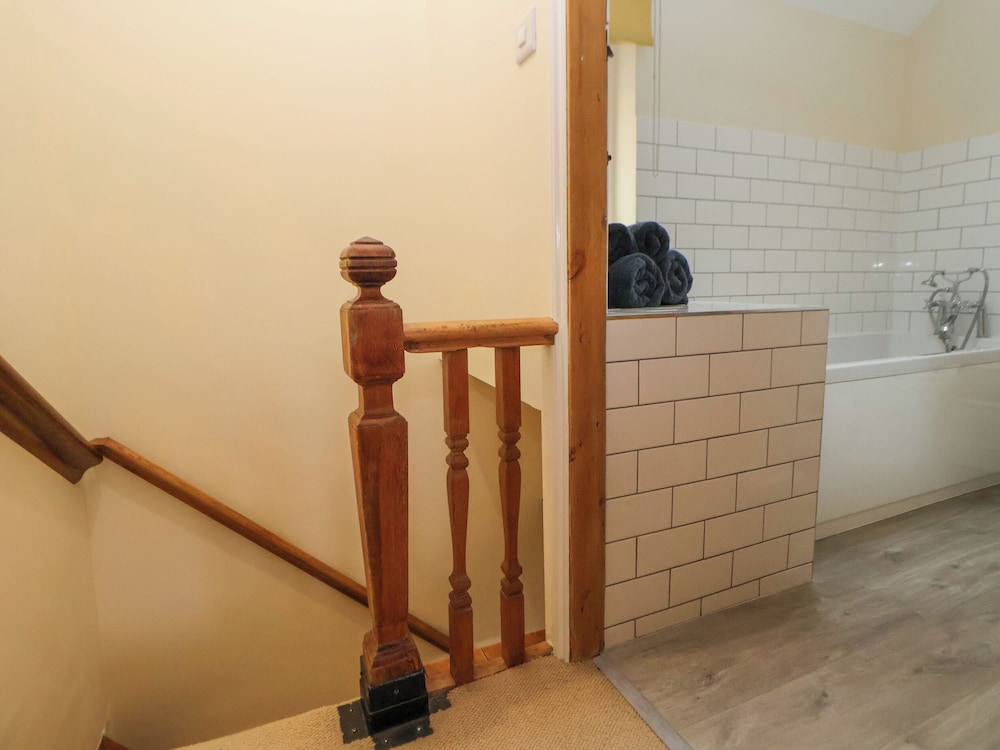 Medlar Cottage